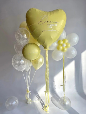 Весенняя композиция из шаров на 8 марта Цветочная