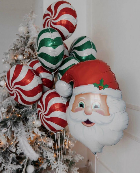 Композиция из воздушных шаров Дед Мороз и карамельки Зеленый и Красный**