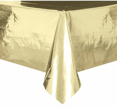 Скатерть полиэтиленовая одноразовая золотая 1,4 х 2,70 м 