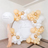 Фотозона из разноразмерных шаров Беж, Золото и Белый, на свадьбу