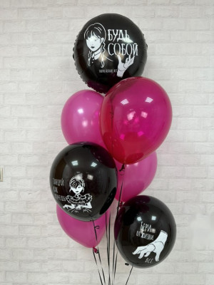 Композиция из воздушных шаров для девочки Уэнсдей Аддамс