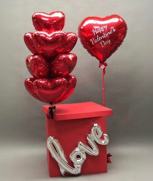 Большая красная коробка-сюрприз с шарами Love, 70х70х70 см*