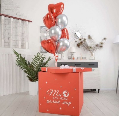 Большая красная коробка-сюрприз с шарами Love №2, 70х70х70 см