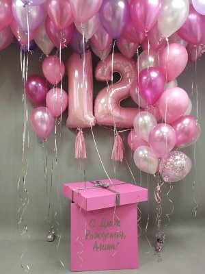 Большая розовая коробка-сюрприз с шарами Цифры Розовые 60х60х60 см