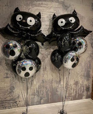 Композиция из воздушных шаров на Хэллоуин Летучие мыши и Скелеты