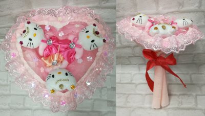 Букет-сердечко розовый из 3х Китти (Хелло Китти, Hello Kitty)